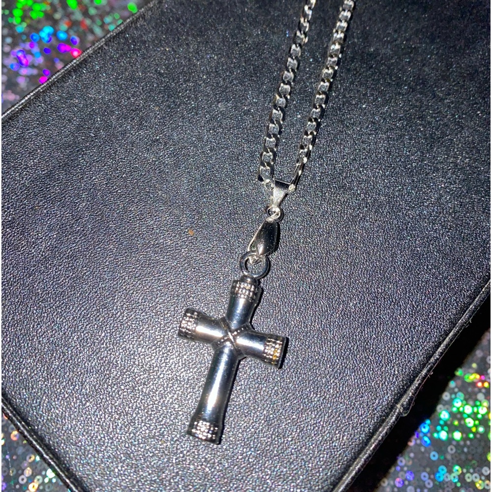 HOLY CROSS Cremation Cross Pendant.925
SILVER Necklace for Ashes Memorial !!